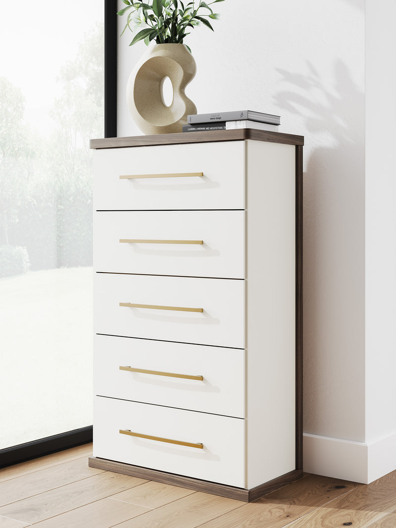 Kendanport Chest of Drawers